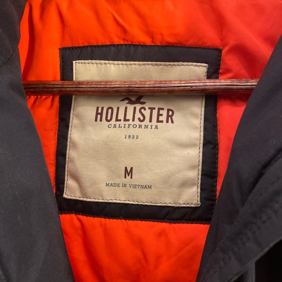 Hollister waist length black coat/jacket. Size Medium - Picture 2 of 9